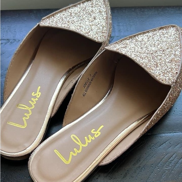 Flats - Picture 2 of 2